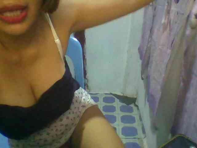 momo3312 webcam