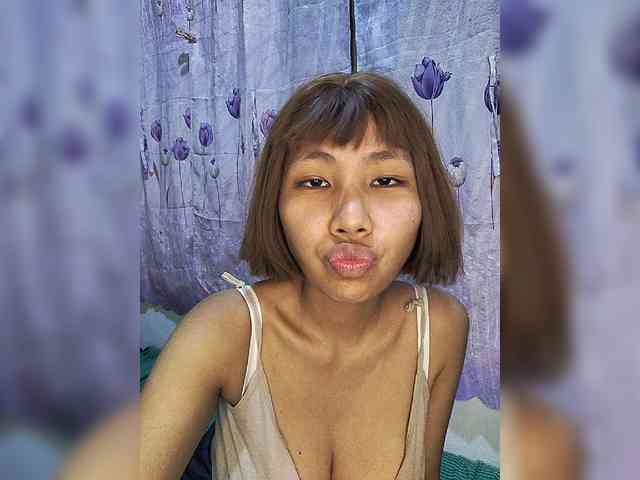 momo3312 webcam