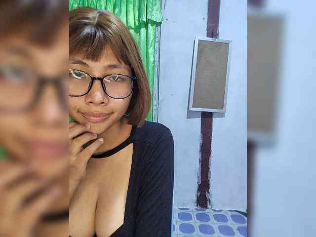 momo3312 webcam