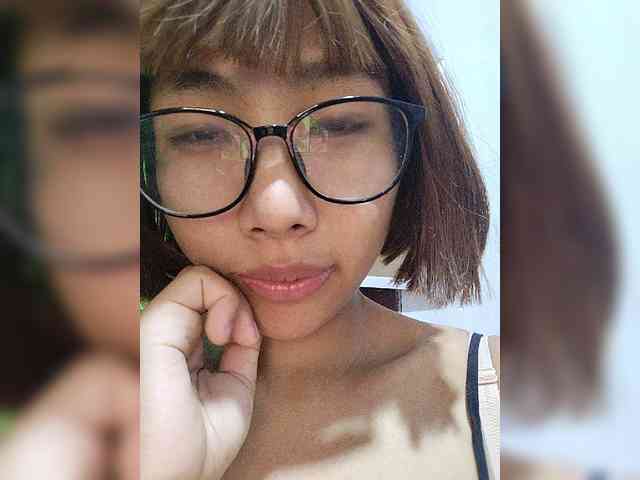 momo3312 webcam