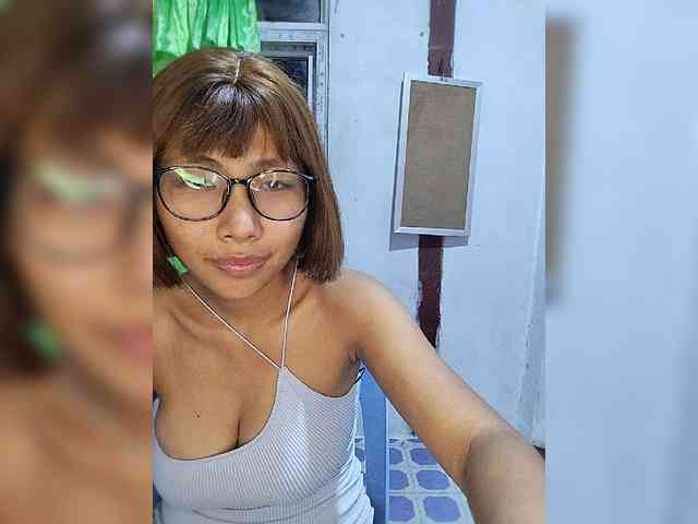 momo3312 webcam