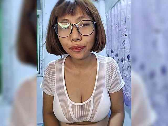 momo3312 webcam