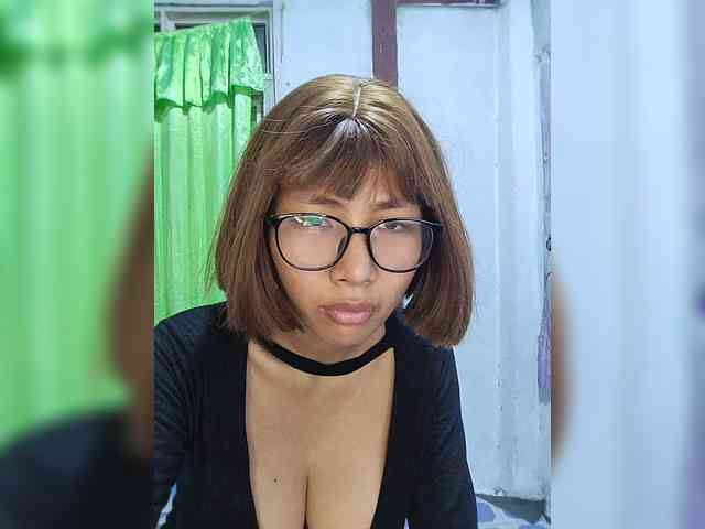 momo3312 webcam