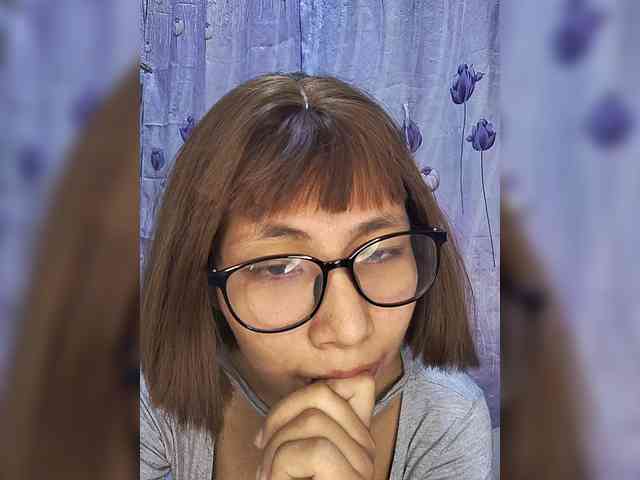 momo3312 webcam
