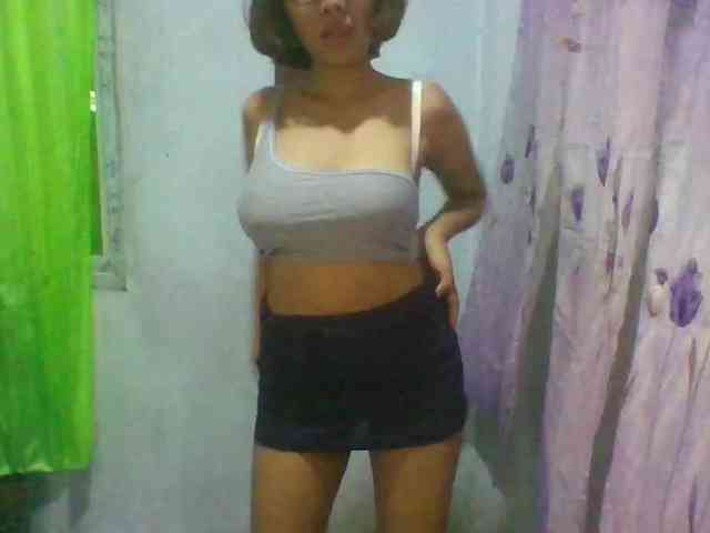 momo3312 webcam