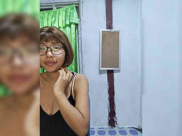 momo3312 webcam