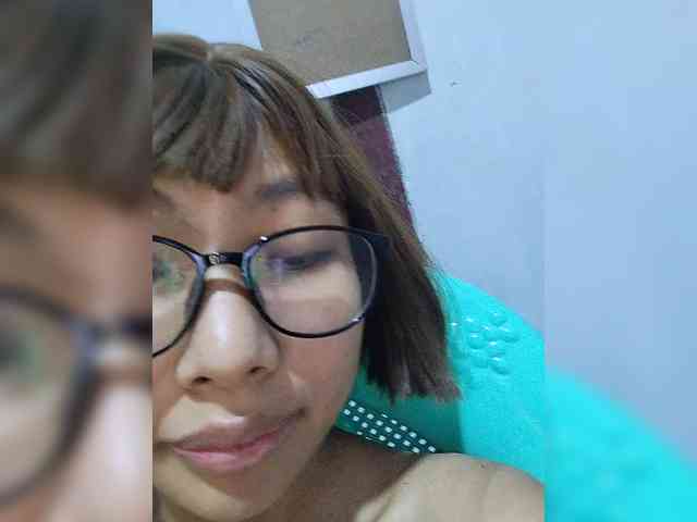 momo3312 webcam