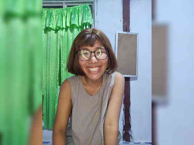 momo3312 webcam