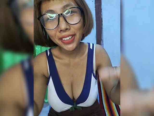 momo3312 webcam