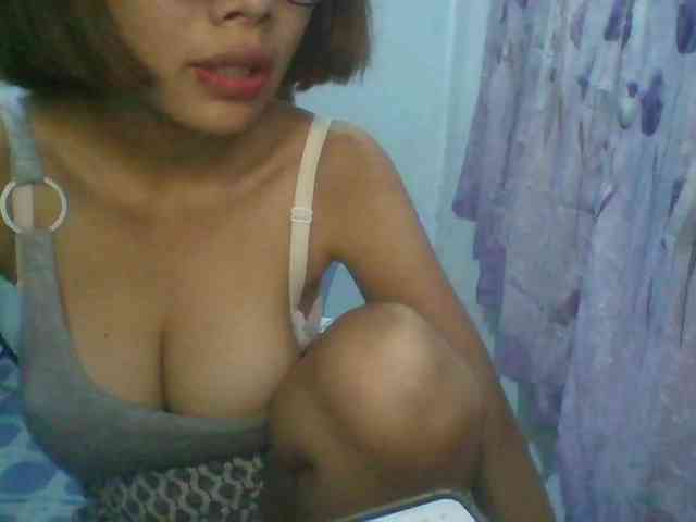 momo3312 webcam