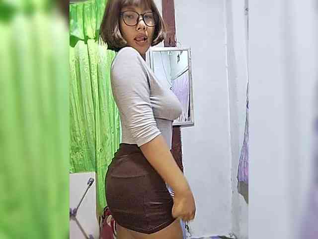 momo3312 webcam