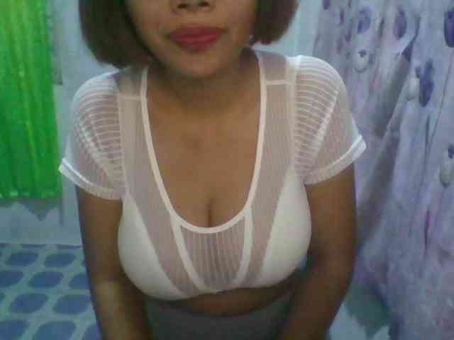 momo3312 webcam