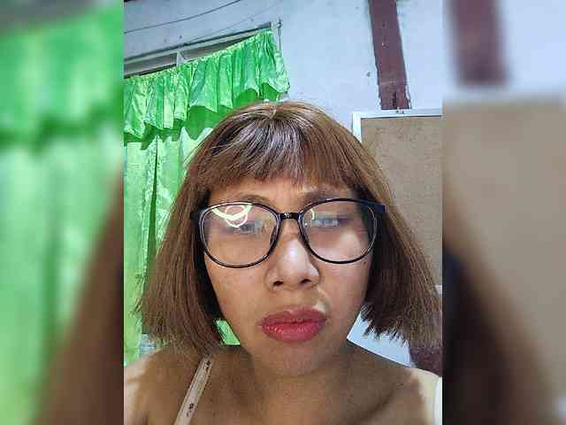 momo3312 webcam