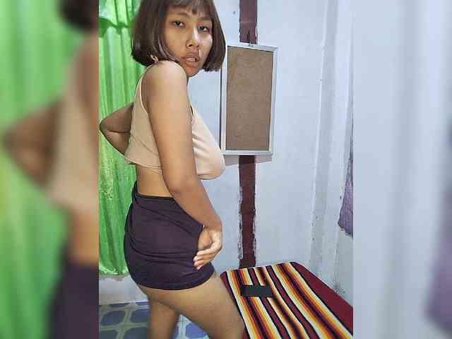 momo3312 webcam