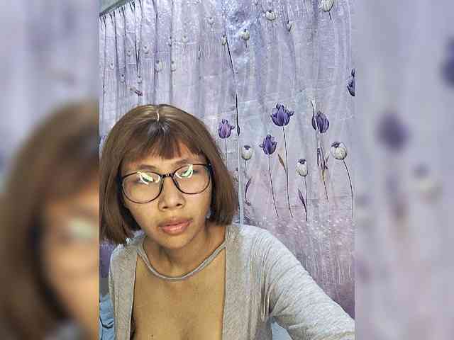 momo3312 webcam
