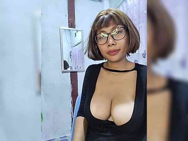 momo3312 webcam