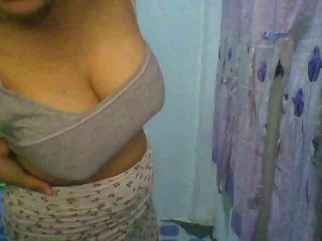 momo3312 webcam