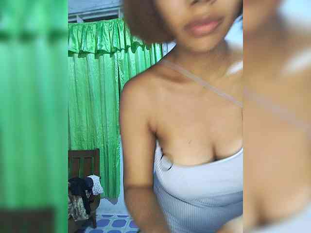 momo3312 webcam