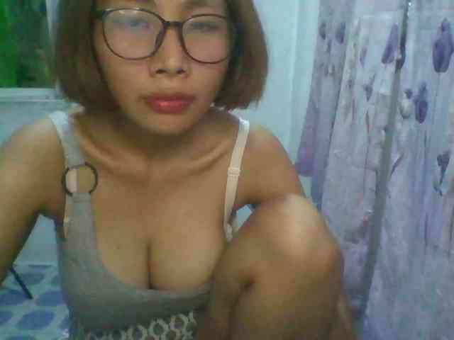 momo3312 webcam
