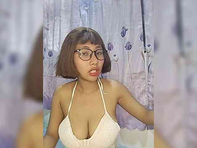 momo3312 webcam