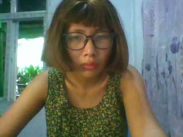 momo3312 webcam