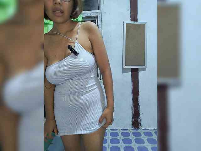 momo3312 Live Webcam on BongaCams