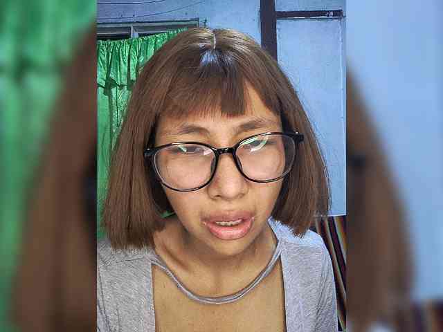 momo3312 webcam