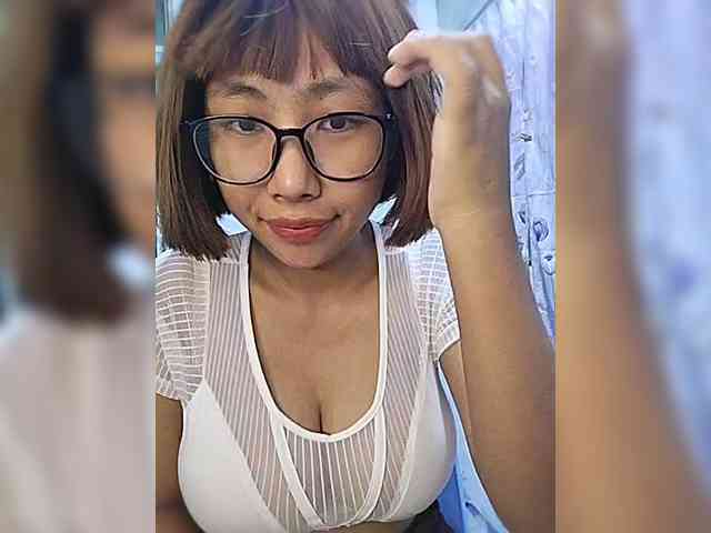 momo3312 webcam
