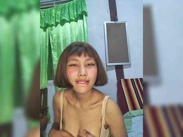 momo3312 webcam
