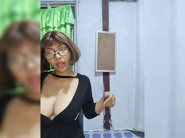 momo3312 webcam