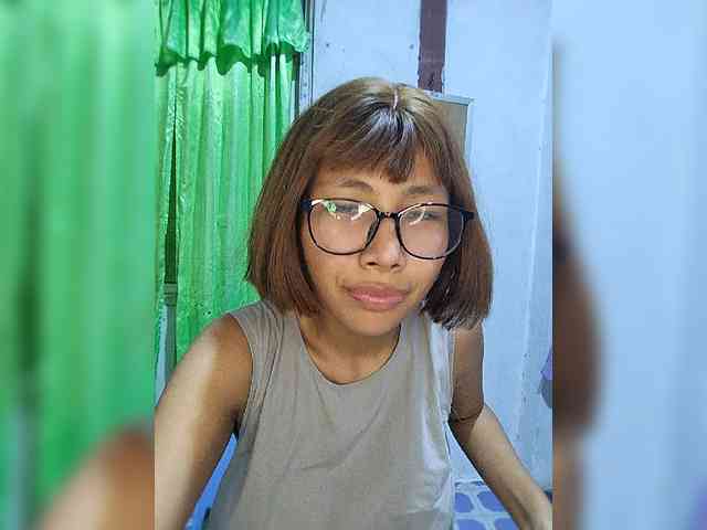 momo3312 webcam