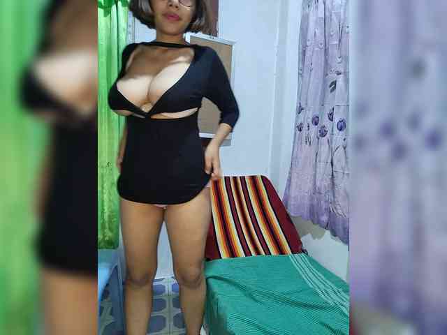 momo3312 webcam
