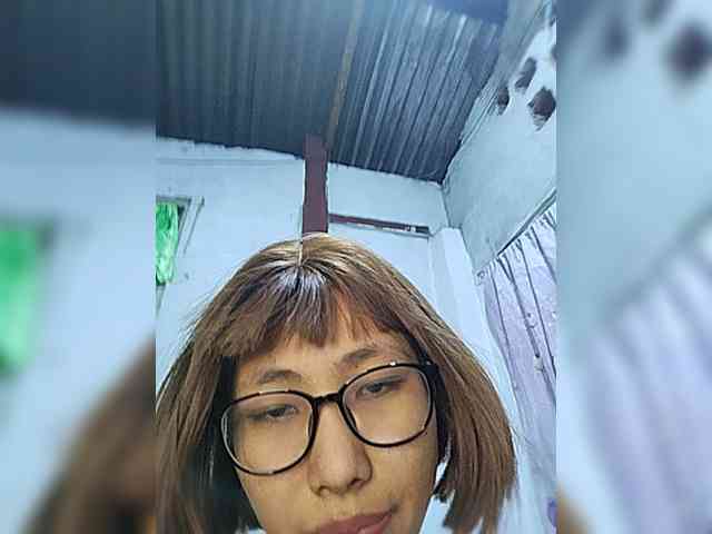 momo3312 webcam