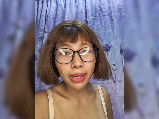 momo3312 webcam