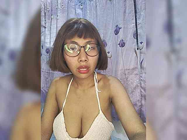 momo3312 webcam