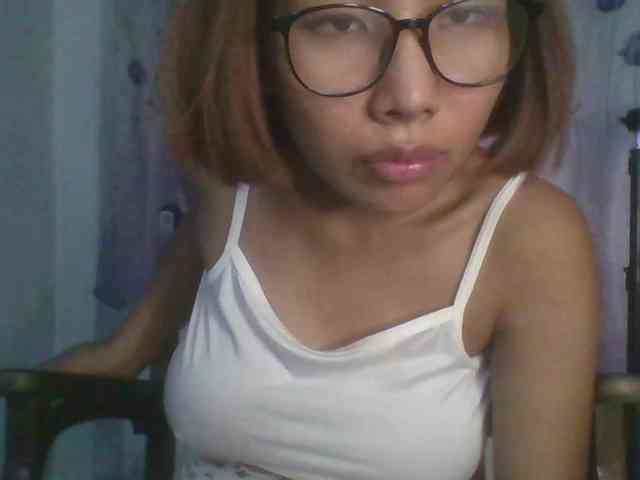 momo3312 webcam