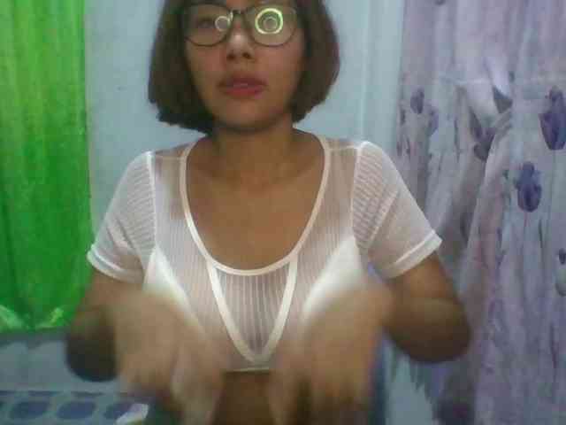 momo3312 webcam