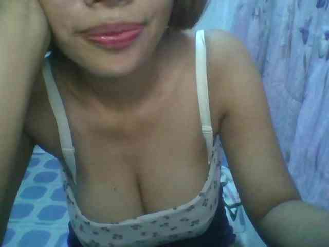 momo3312 webcam