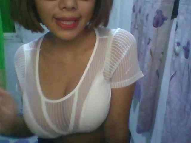 momo3312 webcam