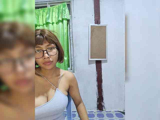 momo3312 webcam