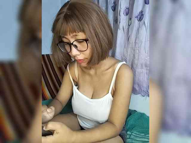 momo3312 webcam