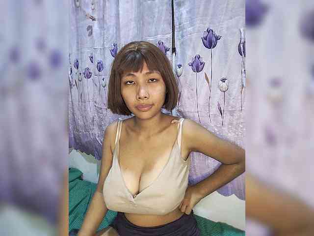 momo3312 webcam