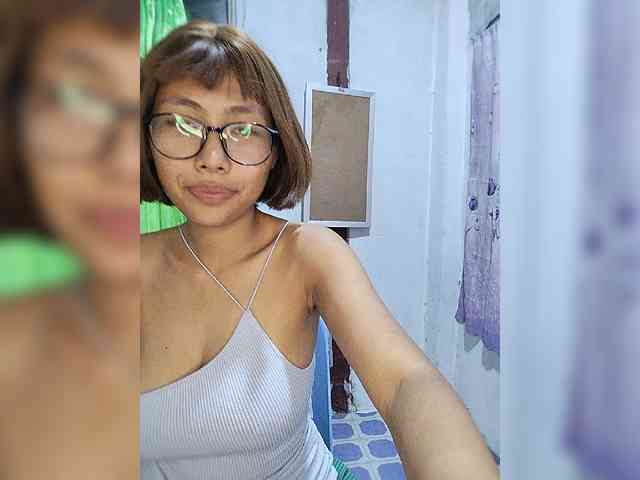 momo3312 webcam