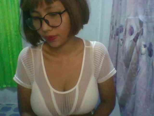 momo3312 webcam