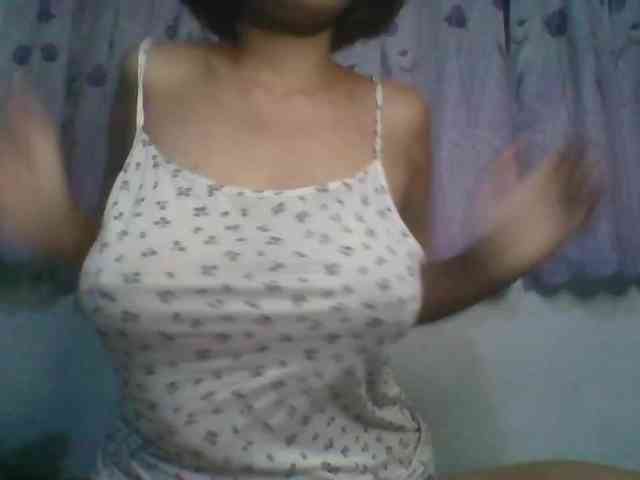 momo3312 webcam