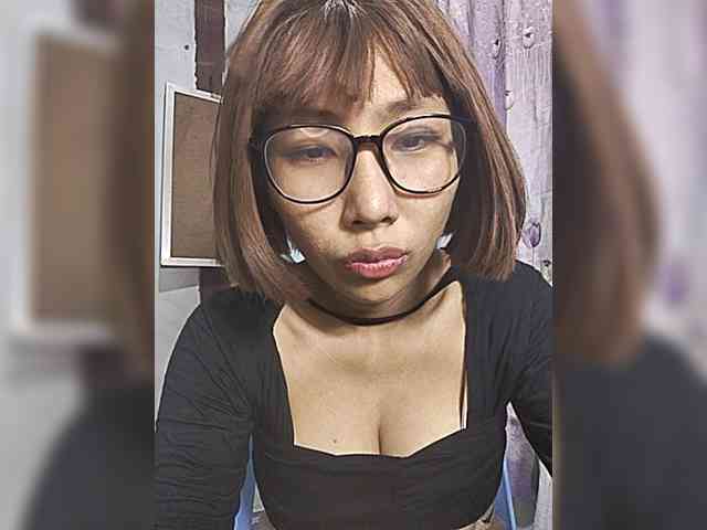 momo3312 webcam