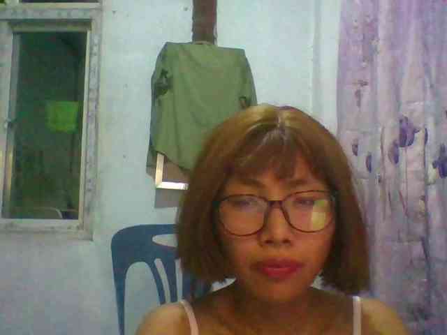 momo3312 webcam