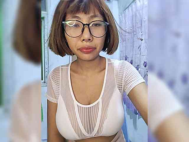 momo3312 webcam