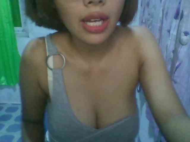 momo3312 webcam