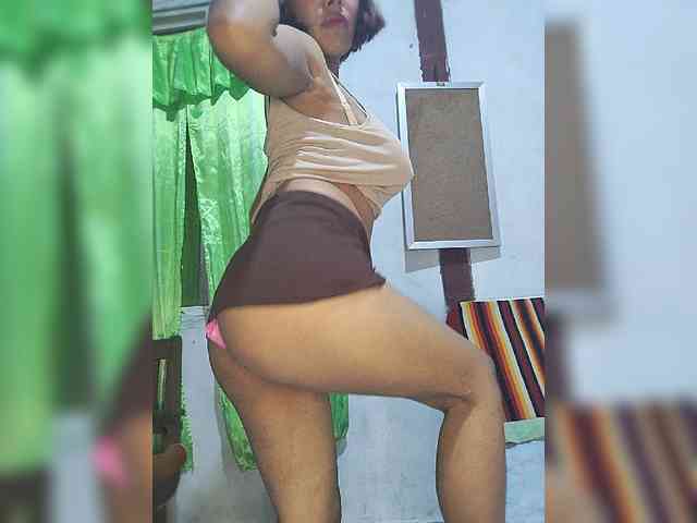 momo3312 webcam